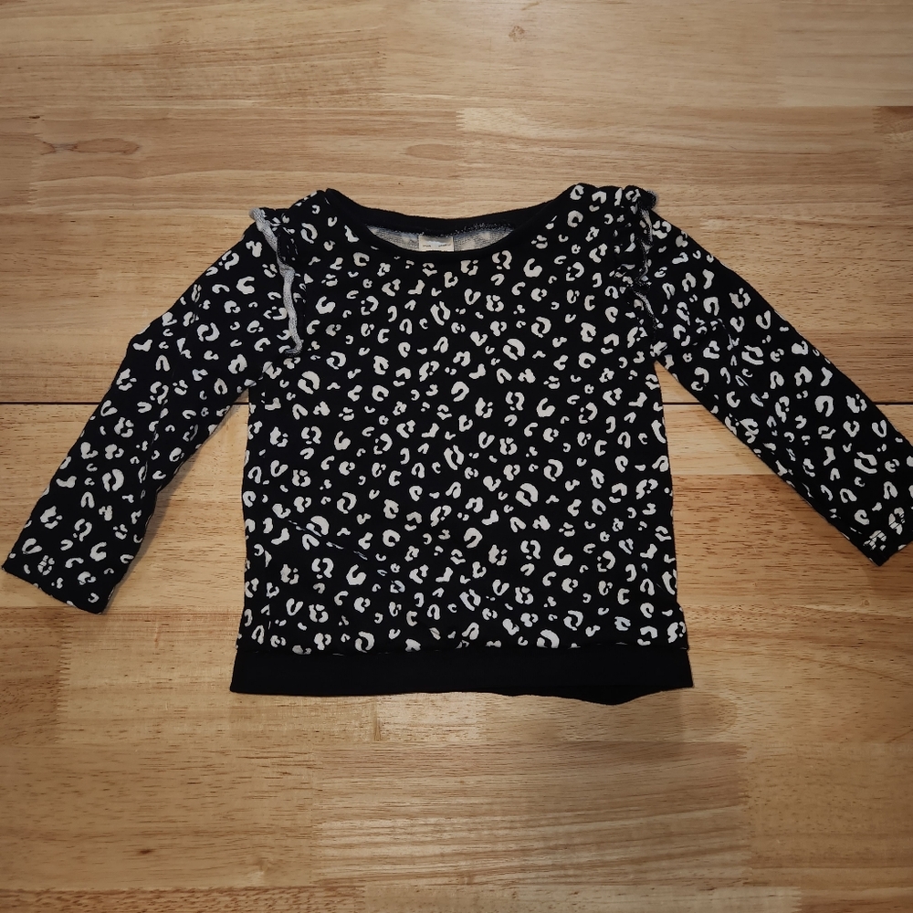 Long sleeved leopard print shirt